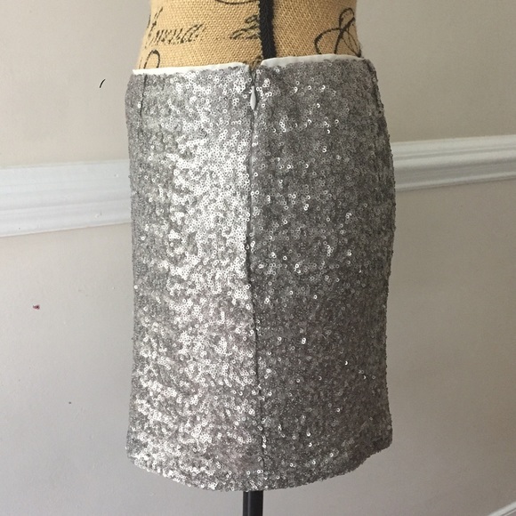 Gap Silver Sequin Mini - Picture 2 of 5